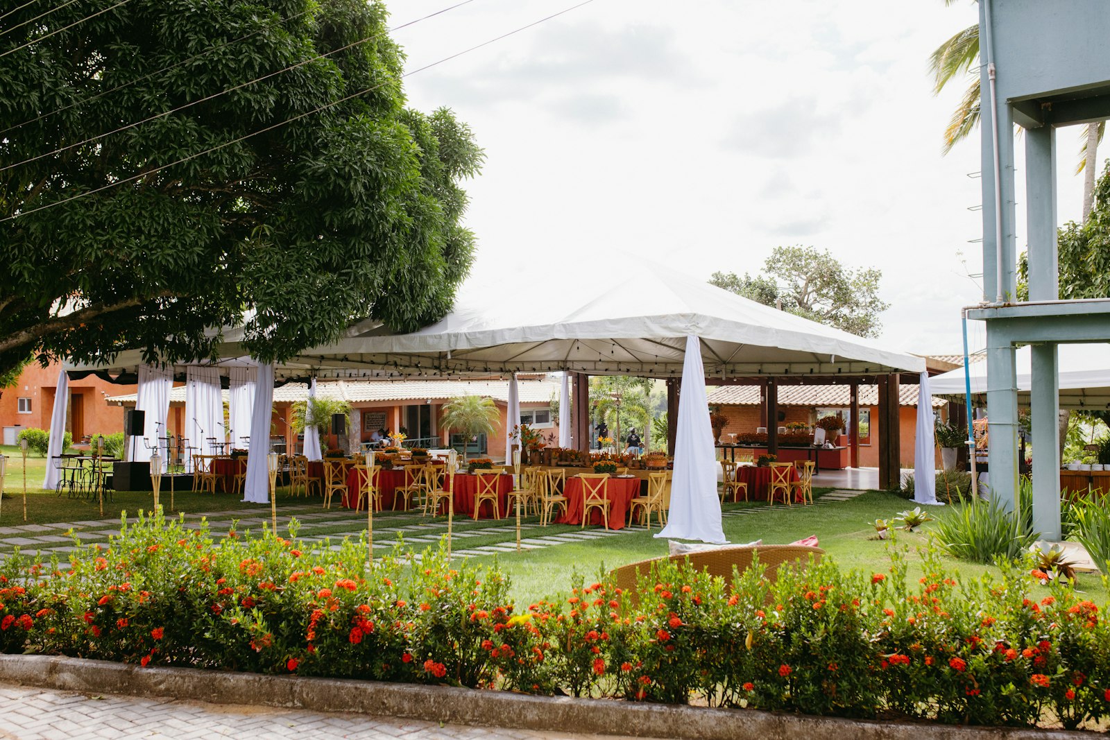 Event tent for a garden wedding, Lake Como - Event tents, Lighting - Event venues